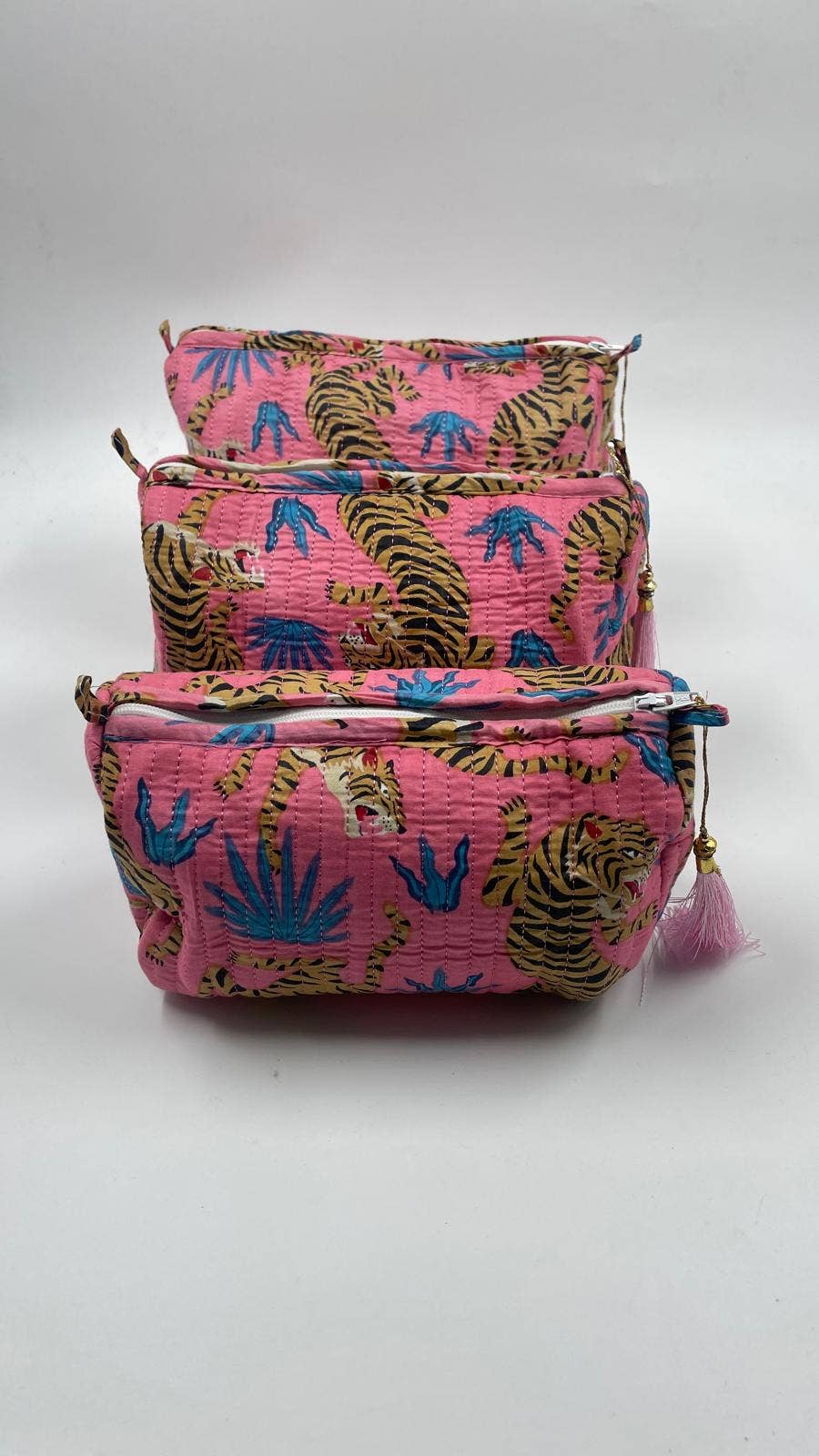 100% cotton quilted washbag SMALL PINK