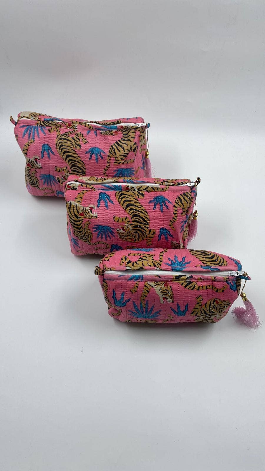 100% cotton quilted washbag SMALL PINK